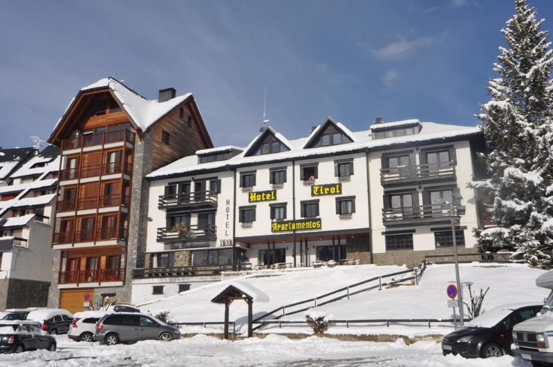 Hotel Tirol Formigal Zewnętrze zdjęcie